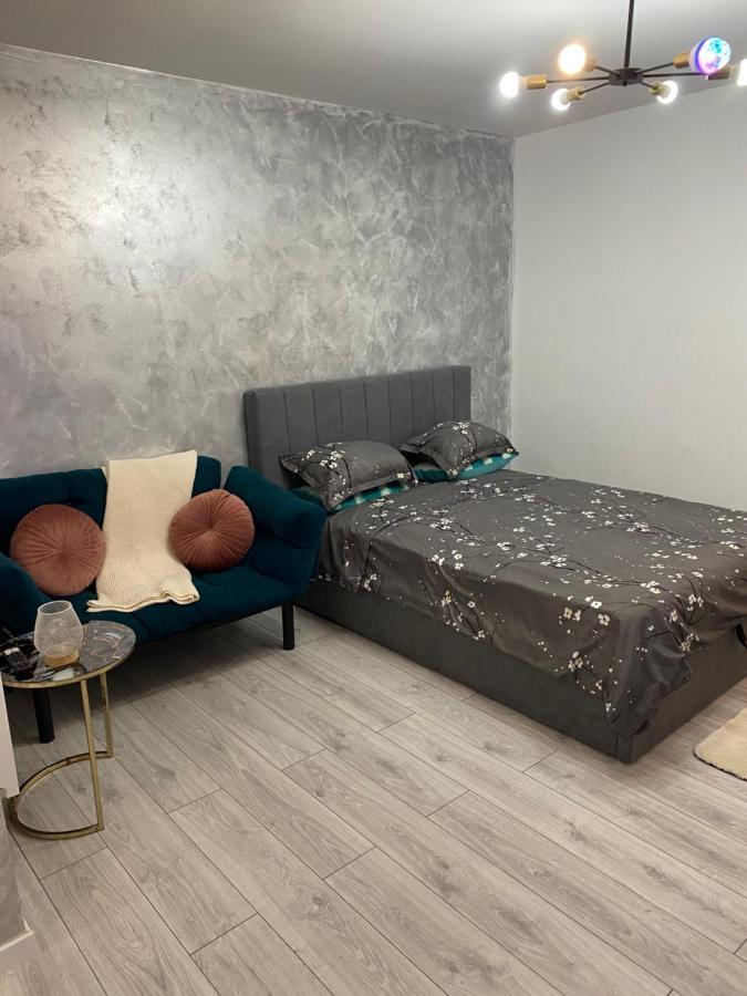 Sofi Studio Central Bukarest Exteriör bild