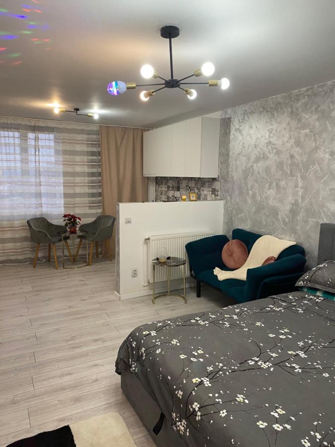 Sofi Studio Central Bukarest Exteriör bild